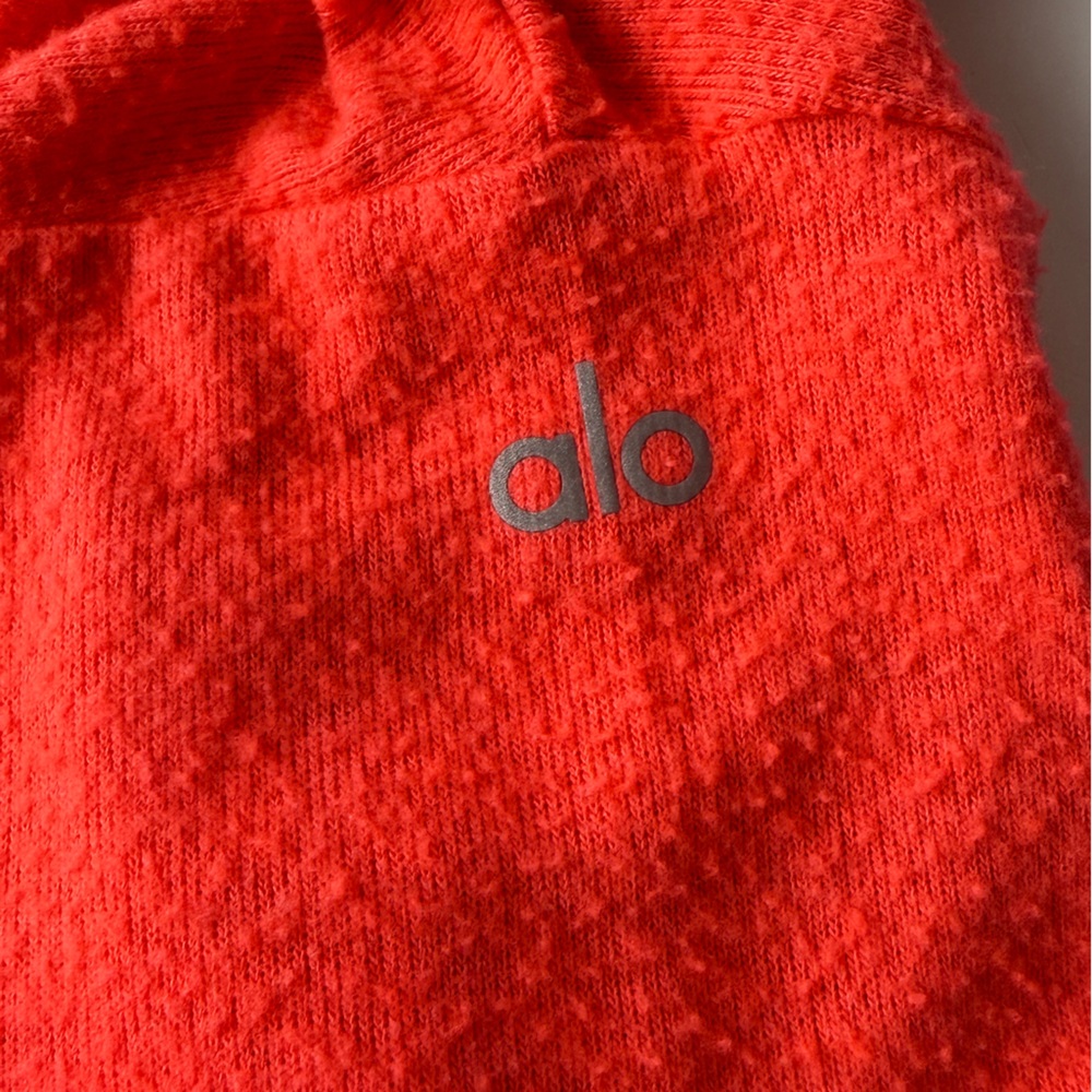 ALO Yoga Fluorescent Corral Pink Textured Crew Neck Sweater SM Logo on Sleeve - Picture 7 of 12